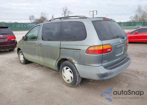 2000 Toyota Sienna Le z USA, uszkodzony, nr VIN 4T3ZF13C4YU303002